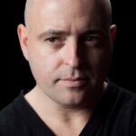 เอียน คอปปิงเกอร์ (Ian Coppinger)