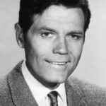 แจ็ค ลอร์ด (Jack Lord)