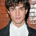 เจมส์ คูซาติ-มอยเออร์ (James Cusati-Moyer)