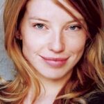 โจแอนนา ดักลาส (Joanna Douglas)