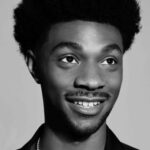 โจนาธาน เดวิส (Jonathan Daviss)