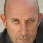 โจนาธาน อิสการ์ (Jonathan Isgar)