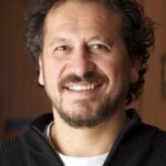 จูเลียน อาราฮังกา (Julian Arahanga)