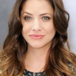จูลี่ กอนซาโล (Julie Gonzalo)