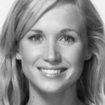 จูลี่ รัสติ (Julie Rusti)