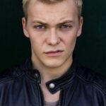 จูเลียส นิทช์คอฟฟ์ (Julius Nitschkoff)