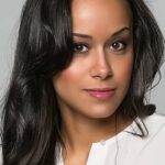 คาร่า ฟลาวเวอร์ส (Kara Flowers)