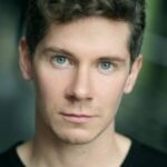 คาร์ล เดวีส์ (Karl Davies)