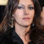 คาโรล โรเชอร์ (Karole Rocher)