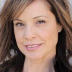 คิม ฟลาวเวอร์ส (Kim Flowers)