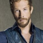 คริสเตน โฮลเดน-รีด (Kristen Holden-Ried)