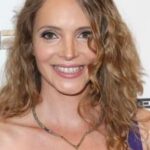 ลอร่า ไวส์เบคเกอร์ (Laura Weissbecker)