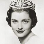 ลี เมอริเวเธอร์ (Lee Meriwether)