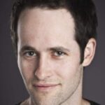 ลุค ฮอว์เกอร์ (Luke Hawker)