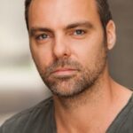 แมทธิว โฮล์มส์ (Matthew Holmes)