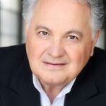 ไมเคิล เดอร์เรลล์ (Michael Durrell)