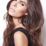 นาดีน เวลาซเกซ (Nadine Velazquez)