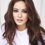 นาตาเลีย ซโรเดอร์ (Natalia Szroeder)