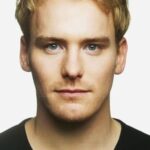 นิโคลัส แบงค์ส (Nicholas Banks)