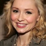 นีน่า ซีมาสโก (Nina Siemaszko)