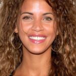 โนเอมี เลอนัวร์ (Noémie Lenoir)