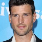พาร์คเกอร์ ยัง (Parker Young)