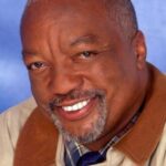 พอล วินฟิลด์ (Paul Winfield)