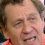 ปีเตอร์ เอลเลียต (Peter Elliott)