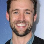 รีด แคโรลิน (Reid Carolin)