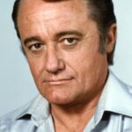 โรเบิร์ต วอห์น (Robert Vaughn)