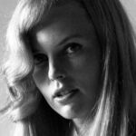 โรเบอร์ตา คอลลินส์ (Roberta Collins)