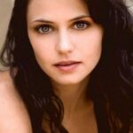 โรบิน ริคูน (Robyn Rikoon)