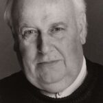 โรเจอร์ แฮมมอนด์ (Roger Hammond)