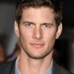 ไรอัน แม็คพาร์ทลิน (Ryan McPartlin)