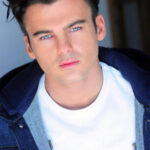 ไรอัน มัวร์ (Ryan Moore)