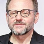 ซามูเอล ฟินซี (Samuel Finzi)