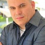 ซานโดร โรชา (Sandro Rocha)