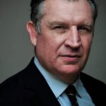 สก็อตต์ อเล็กซานเดอร์ ยัง (Scott Alexander Young)