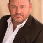 ฌอน เจ. ดิลลิงแฮม (Sean J. Dillingham)