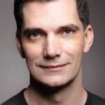 สตีเฟน แบล็กฮาร์ต (Stephen Blackehart)