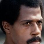 สตีฟ เจมส์ (Steve James)