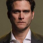 สตีเวน ปาสกวาเล่ (Steven Pasquale)