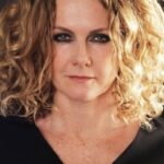 ซูซาน เทรย์เลอร์ (Susan Traylor)