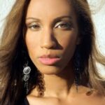 เทเน ดาวนิ่ง (Tenae Downing)