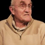 ทิม บาร์โลว์ (Tim Barlow)