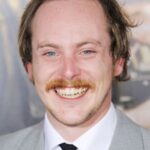 ทอม บัดจ์ (Tom Budge)