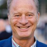 ทอม เกอร์ฮาร์ด (Tom Gerhardt)