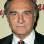 โทนี่ โล บิอันโก (Tony Lo Bianco)