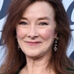 วาเลรี มาฮาฟฟีย์ (Valerie Mahaffey)