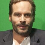 วันจา มูส์ (Wanja Mues)